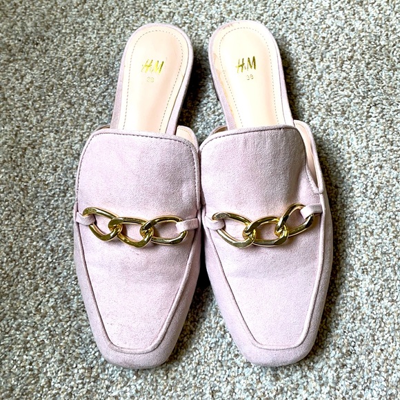 H&M Shoes - H&M Light Pink Mules w/ Gold Chain Embellishment